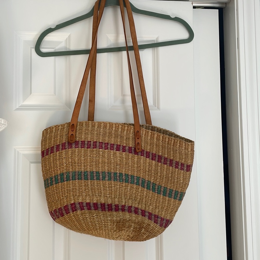Vintage sisal tote